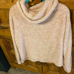 American Eagle Faux fur pink turtleneck sweater, medium